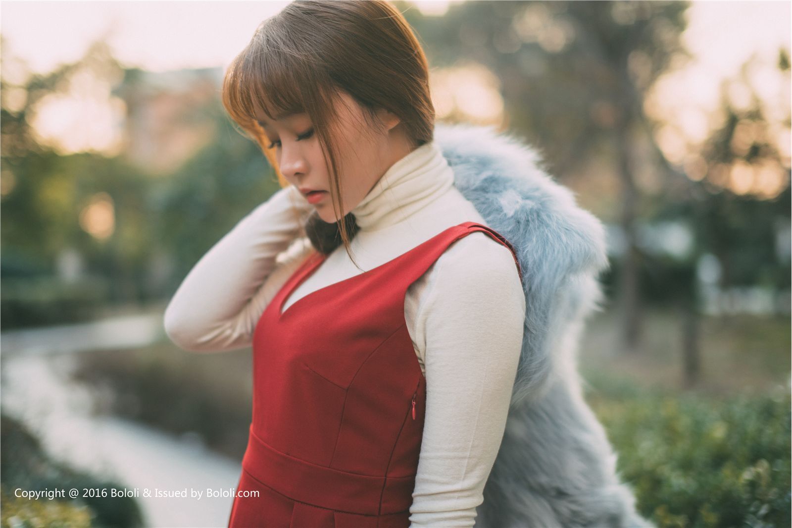 [BoLoLi波萝社] 2017.03.09 BOL027 七宝变装死库水诱惑 柳侑绮